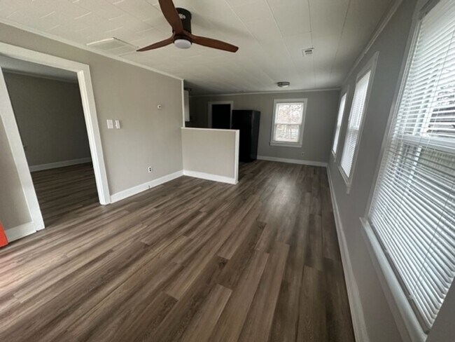 Foto del edificio - Recently Remodeled!