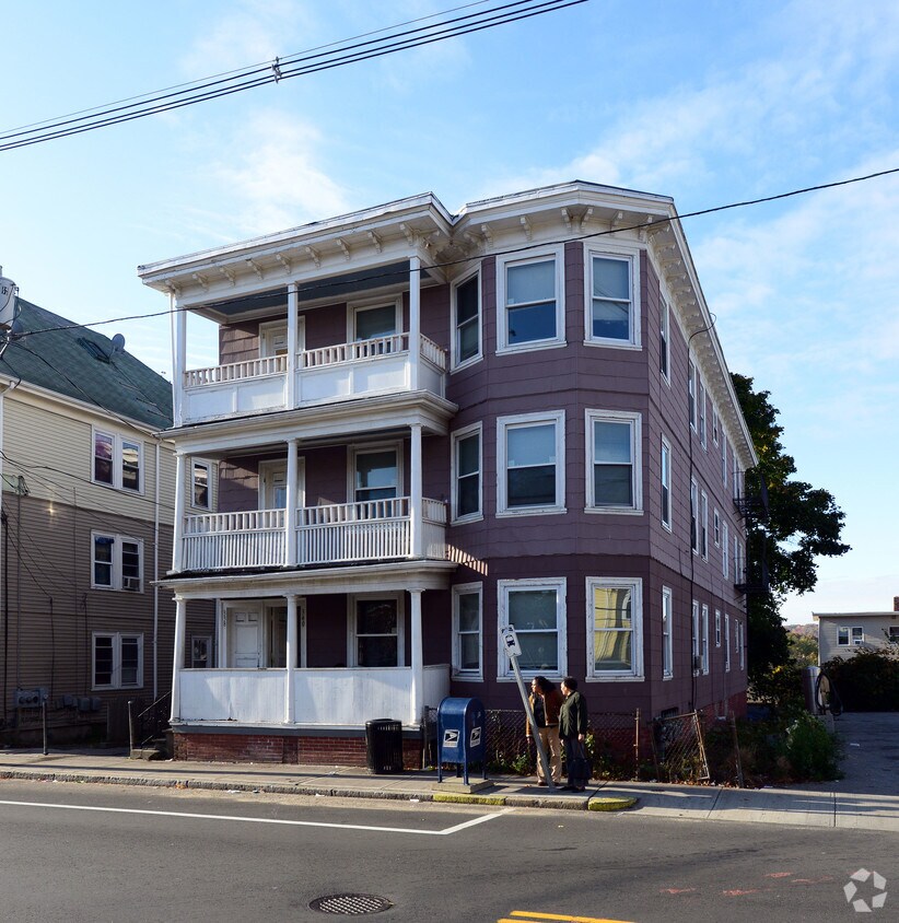 Foto principal - 338-340 Manton Ave