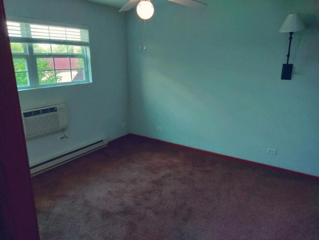 Foto del edificio - 500 Cunat Blvd