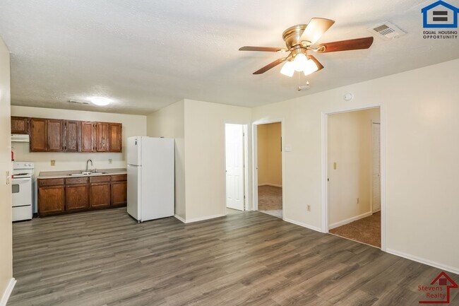 Foto del edificio - 174 Bybee Woods Dr