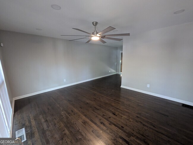 Building Photo - 4308 Sheppard Dr