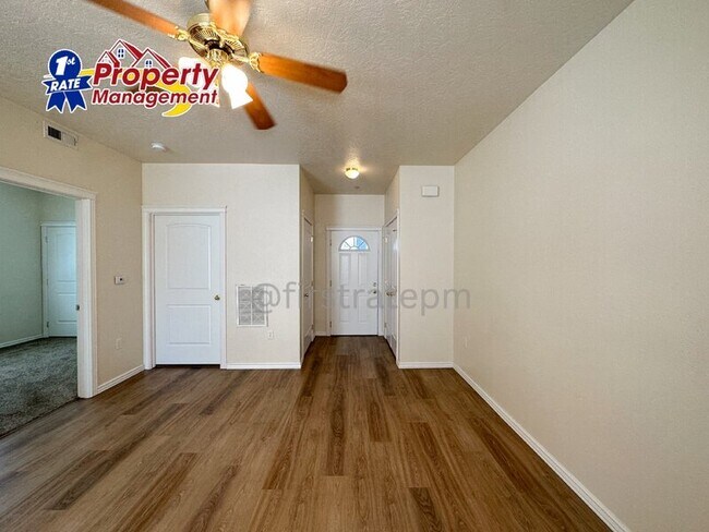 Foto del edificio - 10077 W Rifleman Ln