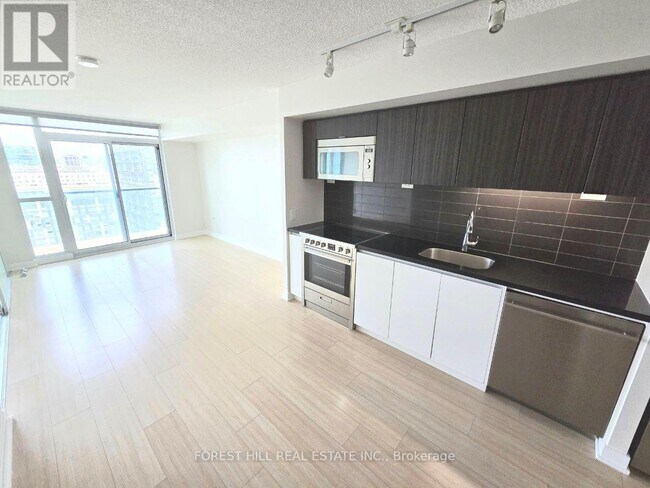 Photo du bâtiment - 85-1685 Queens Wharf Rd