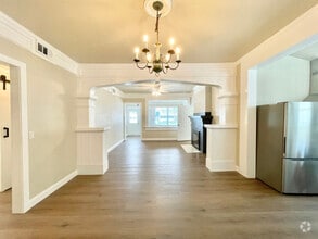 Building Photo - 7700 Boca Ciega Dr
