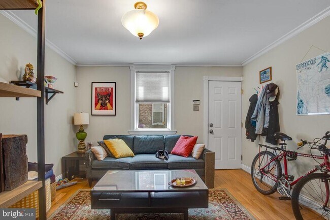Foto del edificio - 2664 Webb St
