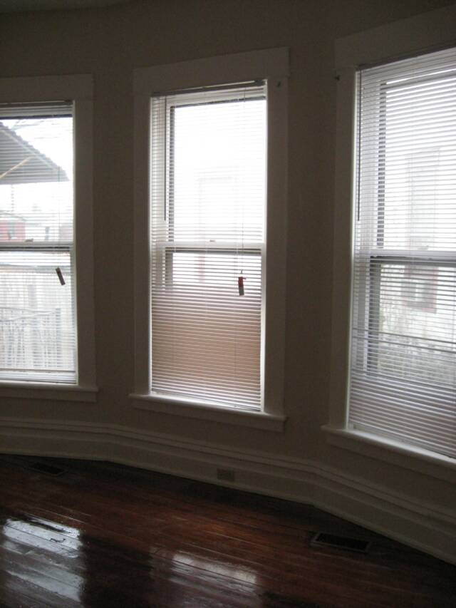 Foto del edificio - 356 S Broadway Park