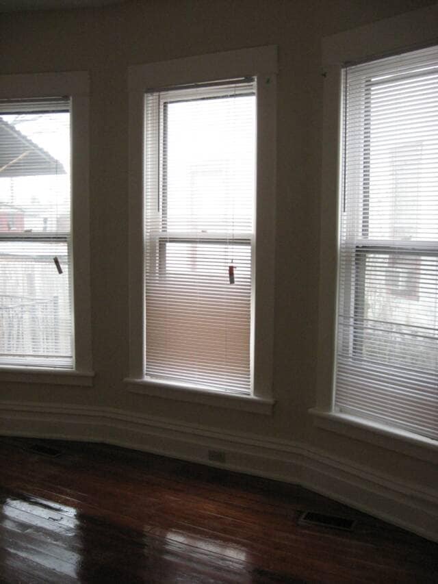 Photo - 356 S Broadway Park Apartment