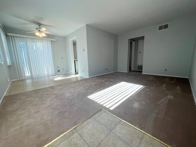 Building Photo - AVAILABLE NOW! 3 BLOCKS TO MISSION BAY! 2B...