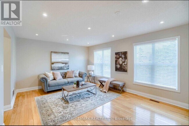 Building Photo - 5980 Whitehorn Ave