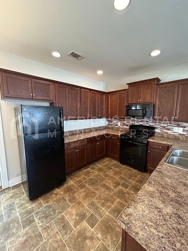 Foto del edificio - Home for Rent in Chelsea, AL!!! Sign a 24-...