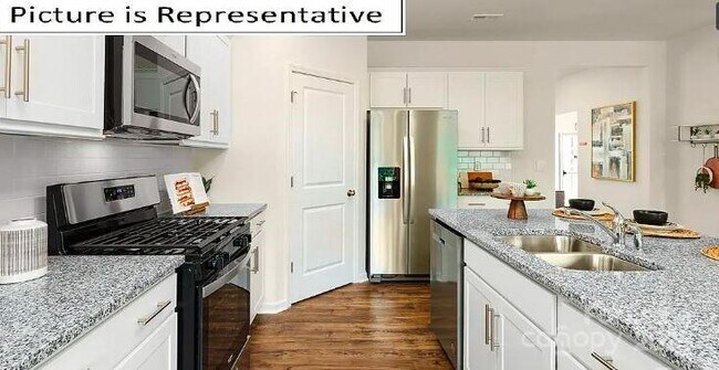 Building Photo - 1365 Secrest Cmns Dr