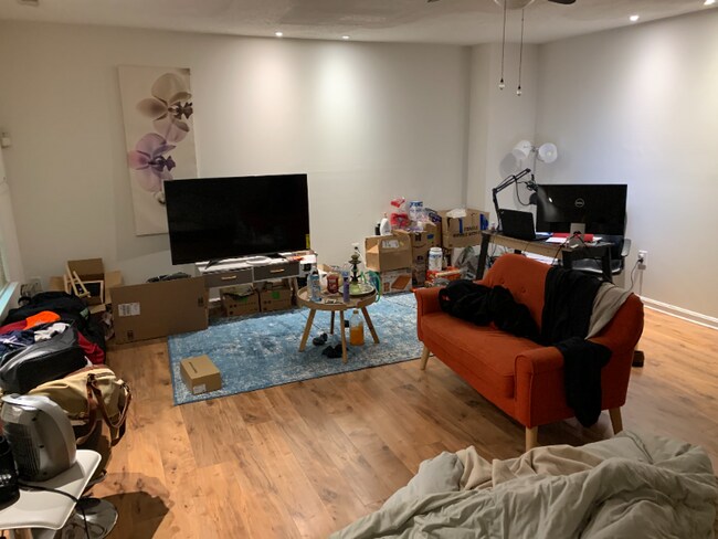 Foto del edificio - 7810 Somerset Ct