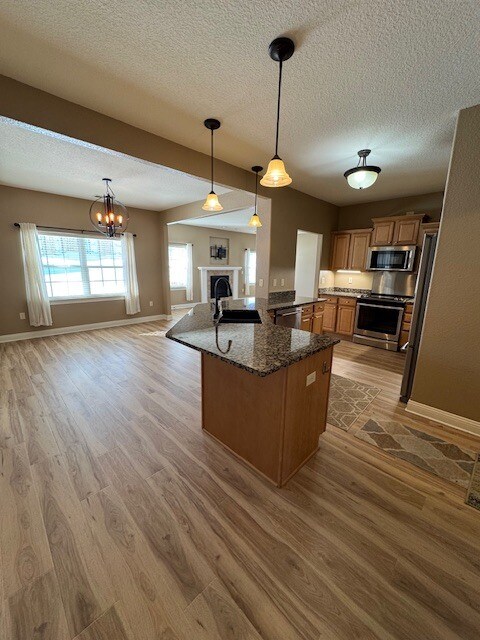 Foto del edificio - 1815 Woodland Way