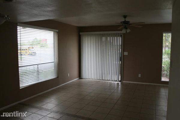 Building Photo - 985 N Granite Reef Rd