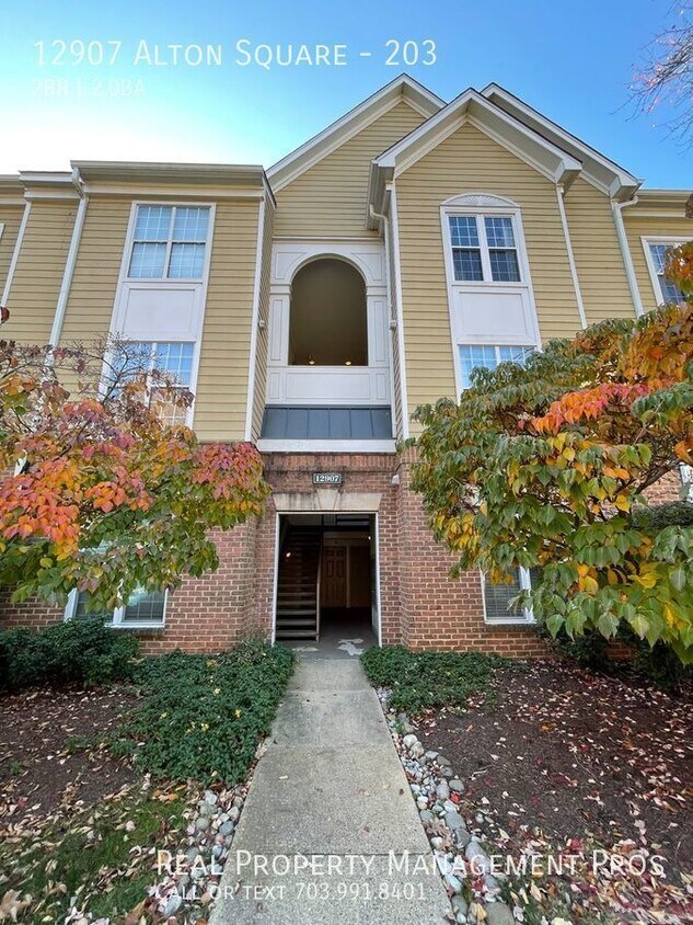 Primary Photo - Nicely Updated 2 Bedroom 2 Bath Condo For ...