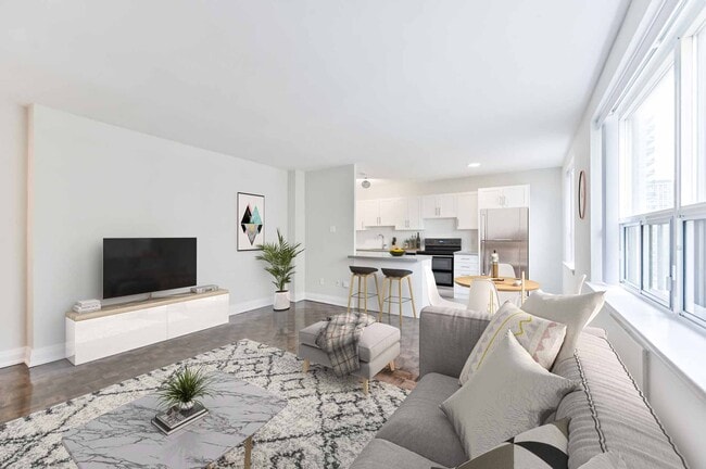 Building Photo - 149 St George St