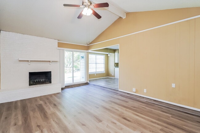 Building Photo - 6029 Dustin Dr