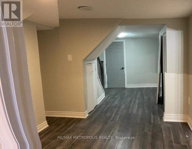 Photo du bâtiment - 26 Lansbury Dr