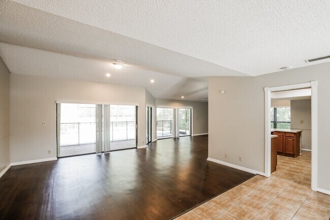 Foto del edificio - 21074 Shady Vista Ln