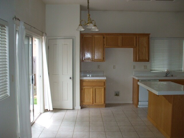 Foto del edificio - Cresleigh near Wild Life Preserve 3 Bedroom + Den!!