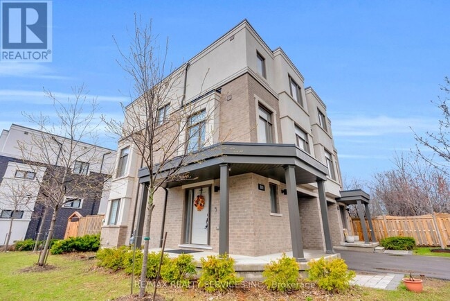 Building Photo - 1801 Mitoff Pl