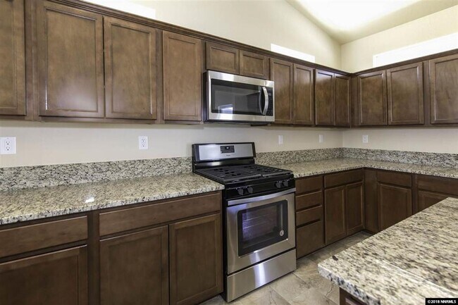 Building Photo - Four Bedroom in Fernley (No pets)