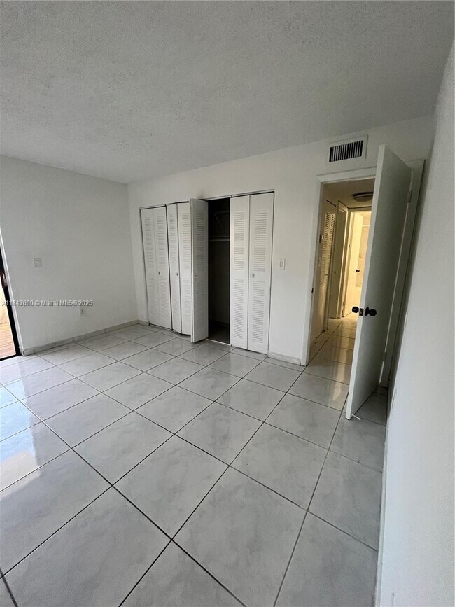 Foto del edificio - 7430 SW 153rd Pl