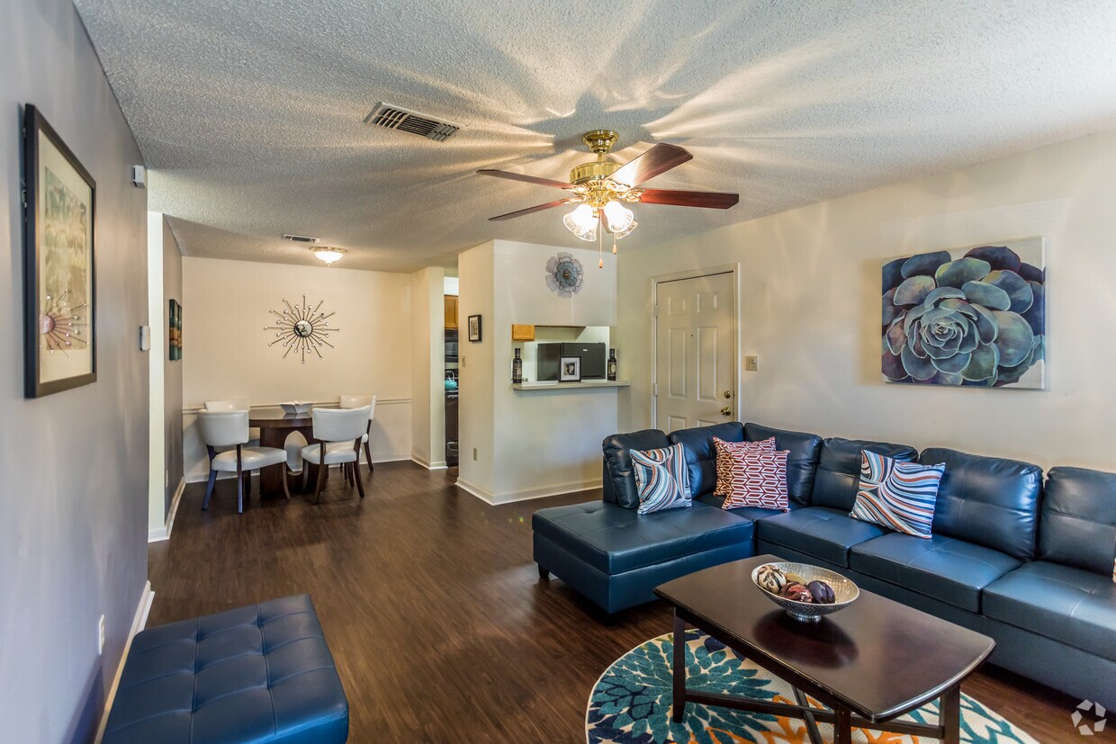 Edge at Lakeview Apartments 6296 Lake View Trl Memphis, TN