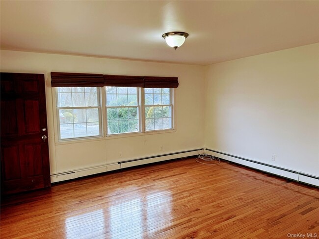 Building Photo - 7 Grange St