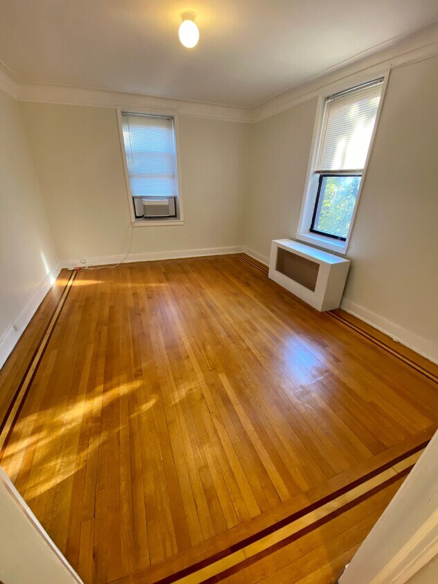 20 Burton Rd, Larchmont, NY 10538 House Rental in Larchmont, NY