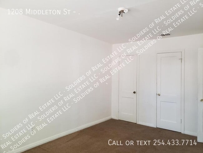 Foto del edificio - 1208 Middleton St