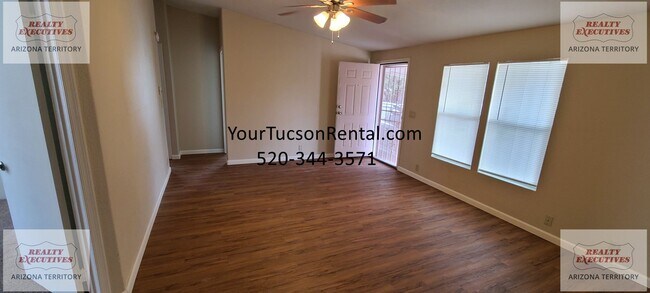 Foto del edificio - Irvington & Park - 4/2 baths with AC