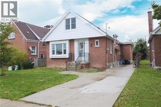 Building Photo - 125 Adair Ave S