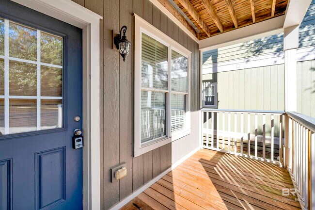 Foto del edificio - 25806 Pollard Rd