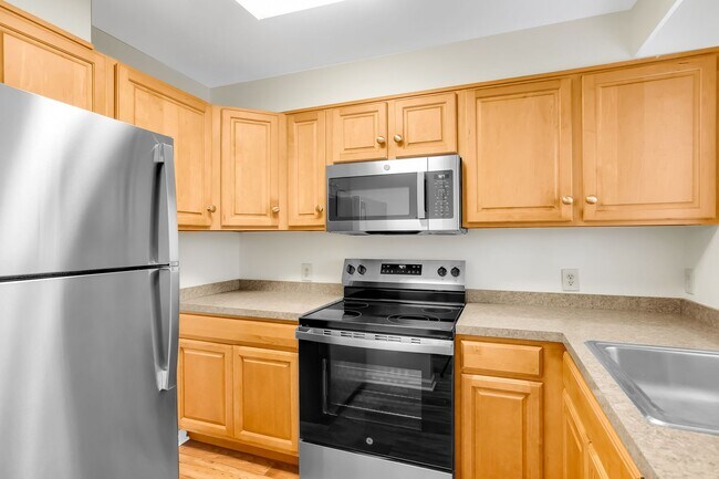 Foto del edificio - Charming First Floor Condo Available for Rent