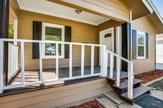 Foto del edificio - Single-Family Home Available!