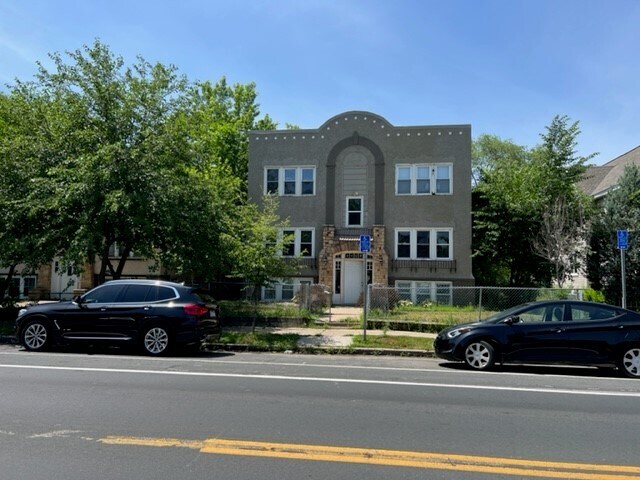 Building Photo - 3412 Chicago Ave