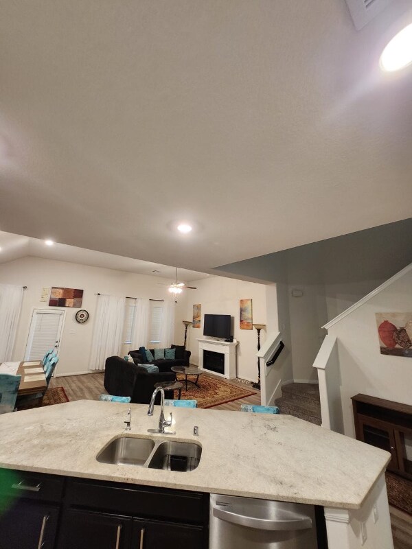 Building Photo - 3314 Dry Creek Dr