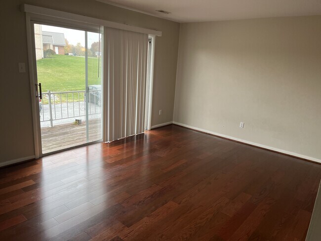 Foto del edificio - 103 N Edgewood Dr
