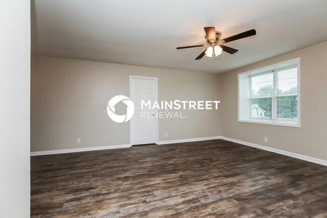 Foto del edificio - 3 Bedroom Pet-Friendly Home in COLUMBIA, T...