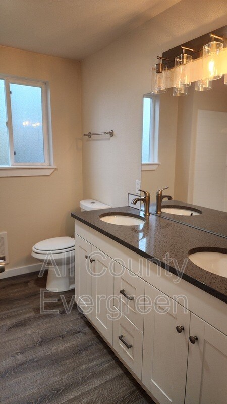 Foto del edificio - 1405 Wright Ave