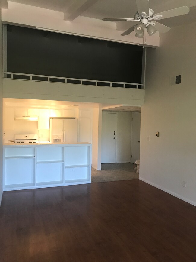 Building Photo - 2700 Cahuenga Blvd E