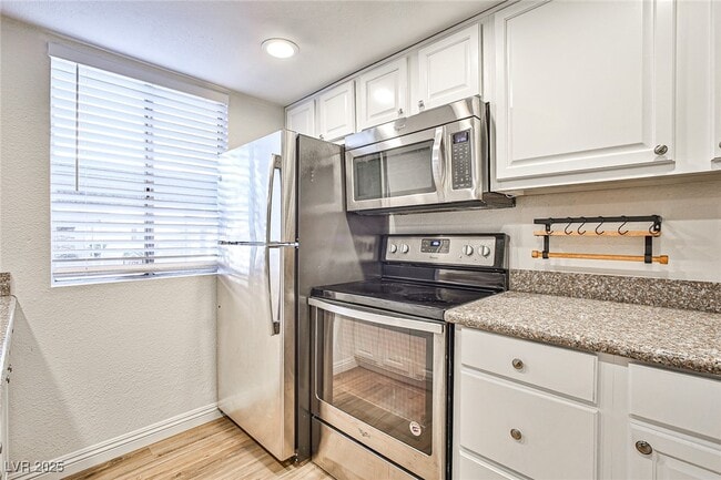 Foto del edificio - 5493 Indian River Dr