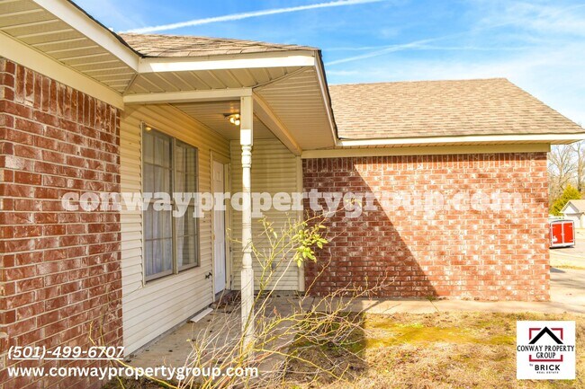 Building Photo - 1225 Stratus Dr
