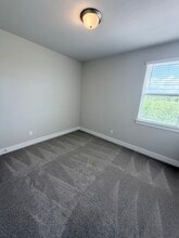 Building Photo - 219 Pinnacle Ln