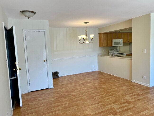 Foto del edificio - 4619 Kings Walk Dr