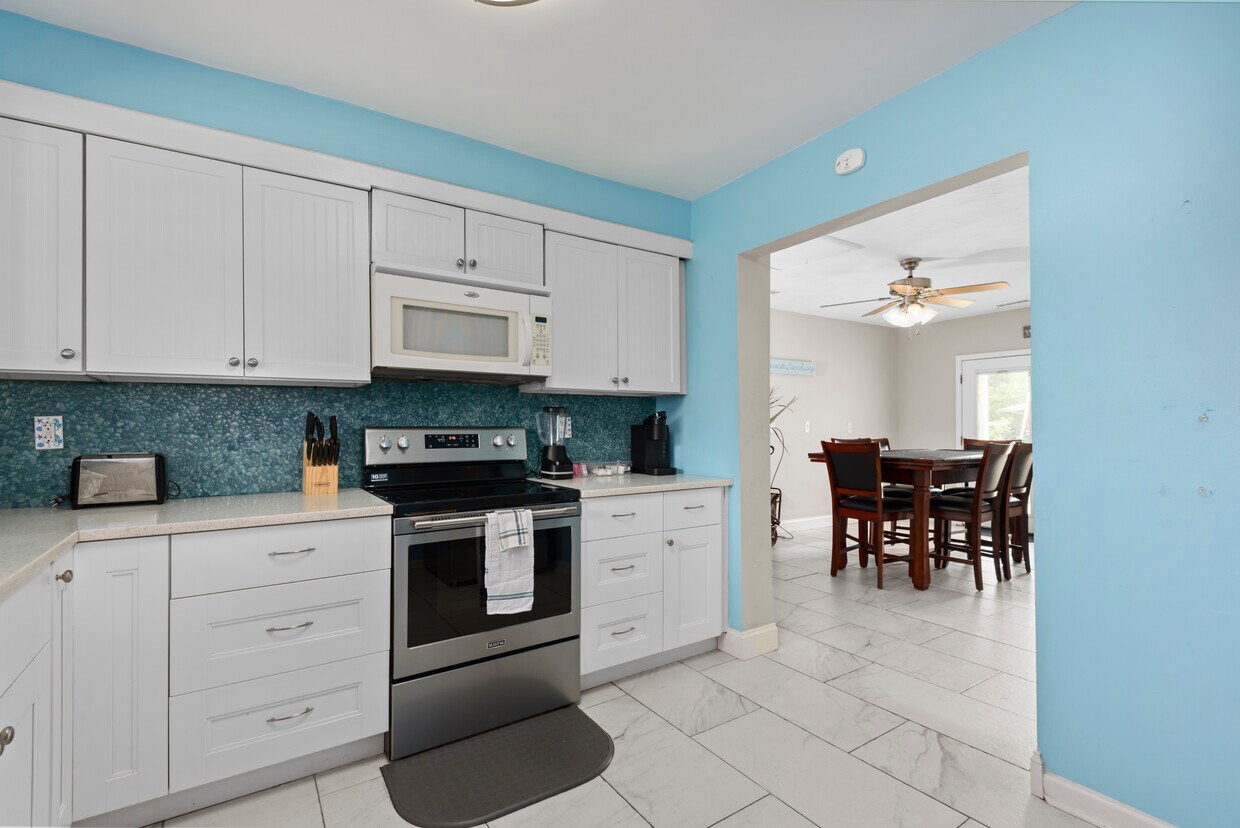 2004 Parkview Ave, Norfolk, VA 23503 House Rental in Norfolk, VA