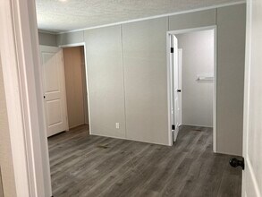 Building Photo - 107 Bluejay Hill