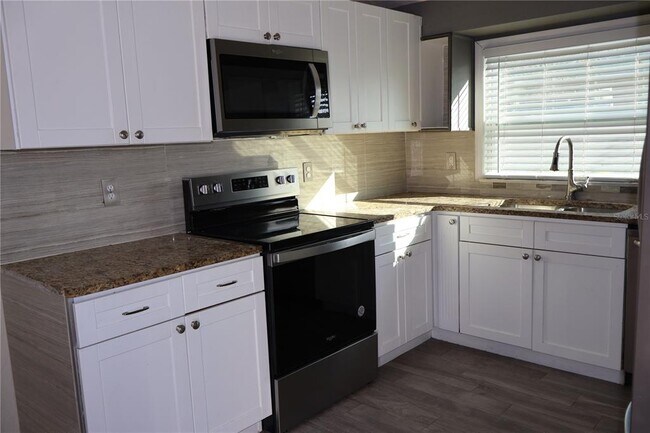 Foto del edificio - 4732 W Lawn Ave