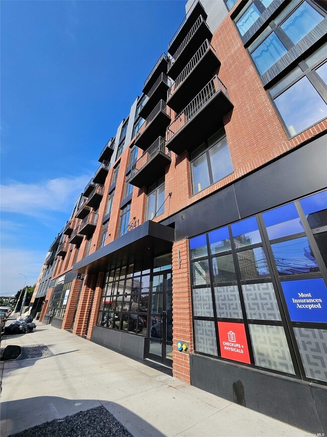 Building Photo - 26-41-41 3rd St